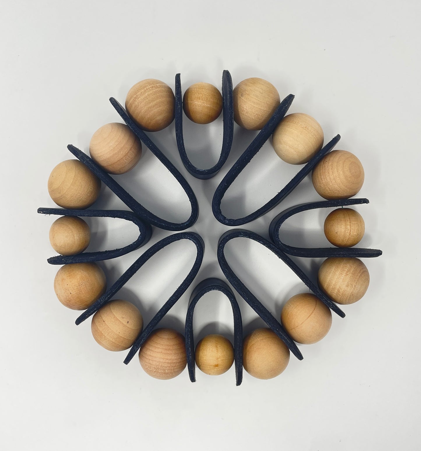 Culinary Trivet in Leather & Wood Poppy