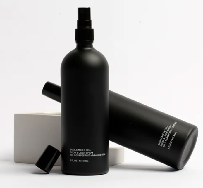 Home Fragrance Room Spray in Matte Black Glass