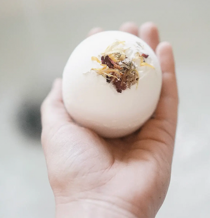 Bath Bomb in Lavender