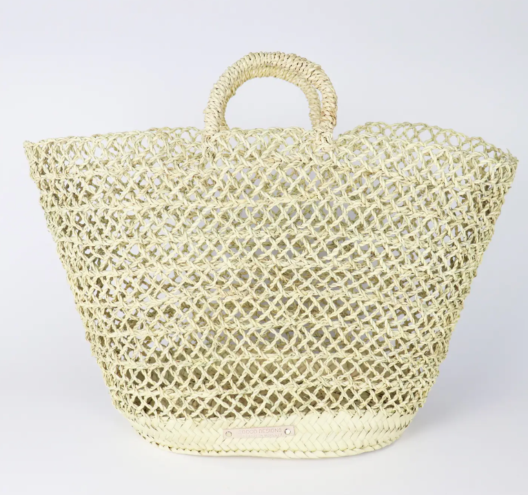 Basket in Open Weave Straw